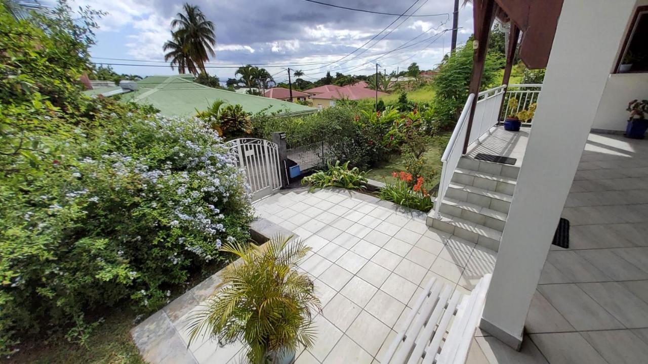 Appartement Les Bougainvilliers Vue Mer Saint-Claude Esterno foto