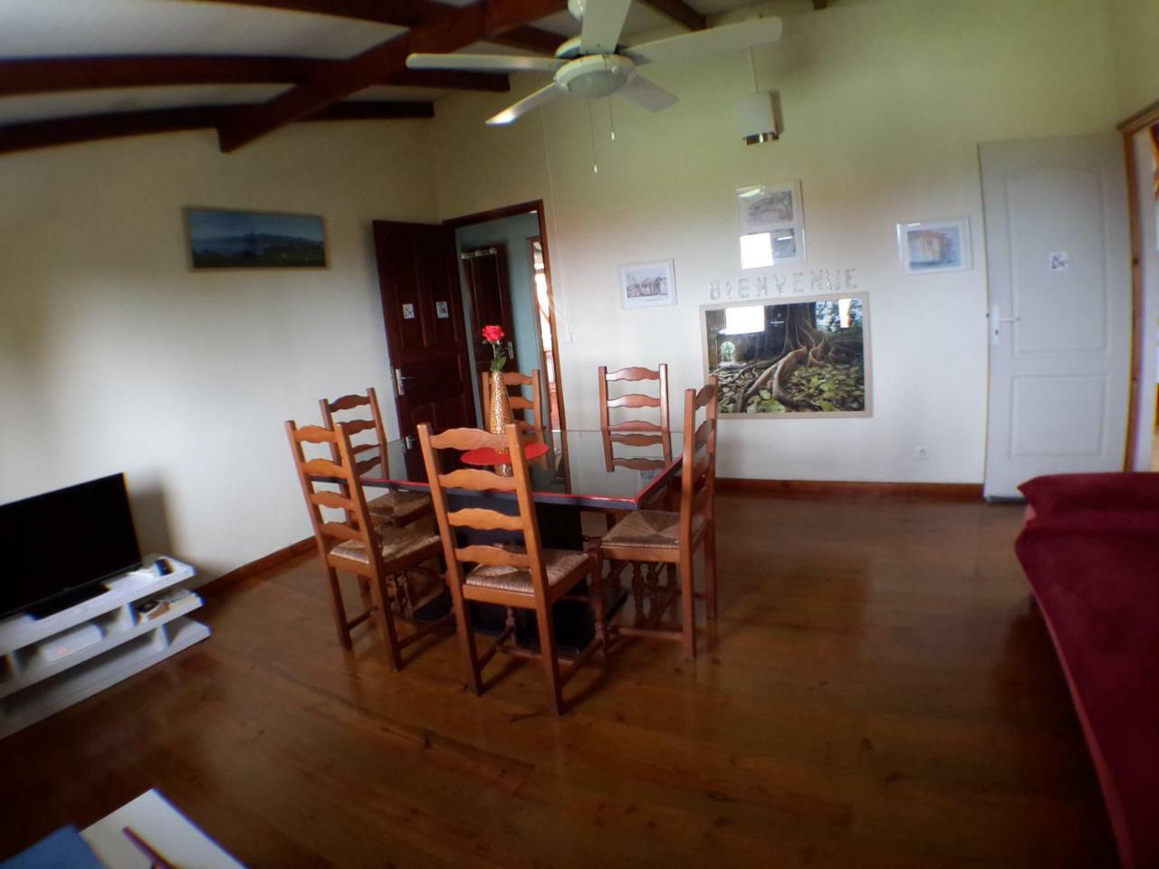 Appartement Les Bougainvilliers Vue Mer Saint-Claude Esterno foto